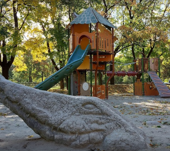 Kinderspielplatz Luitpoldpark Krokodilfigur