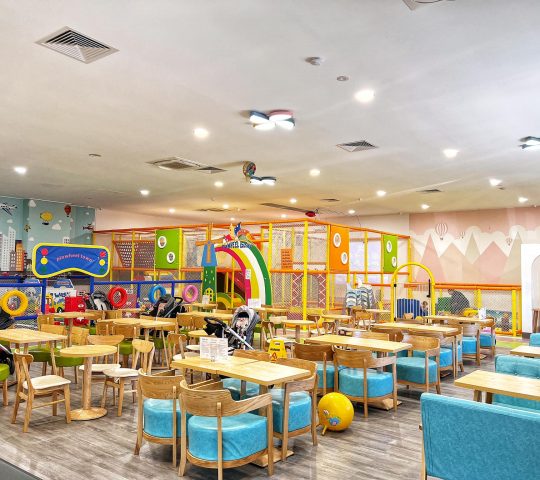 Pinwheel Island Kids Cafe