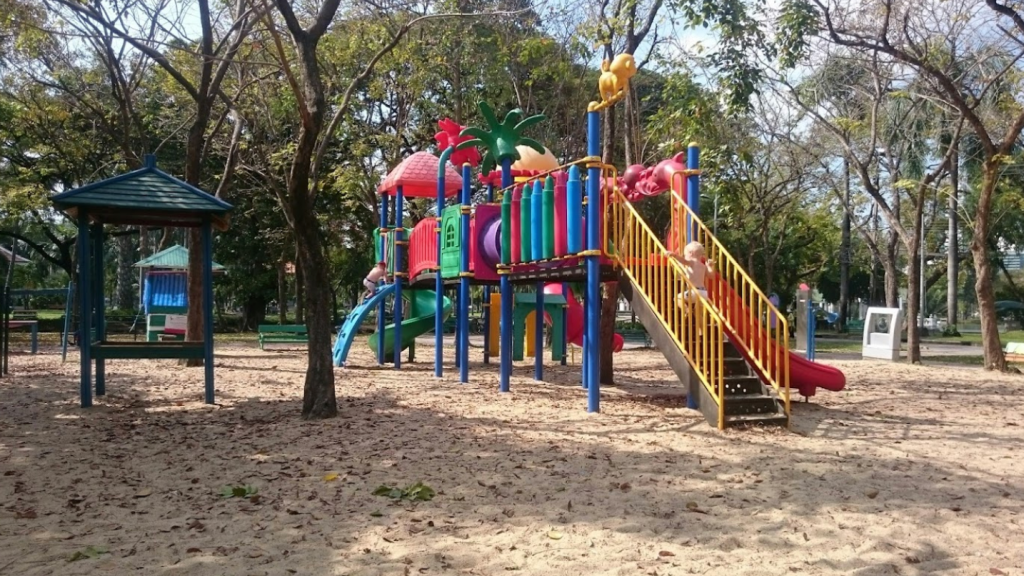 Lumphini park playground (close to basketball court) - Trip with Toddler