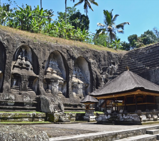 Elephant Cave Temple (Goa Gajah)