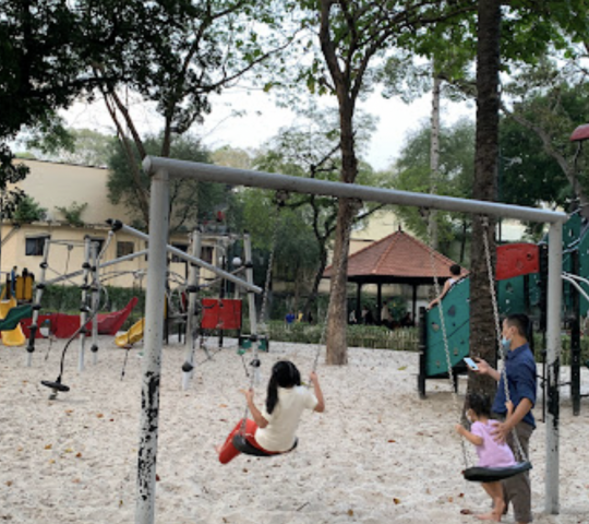 Tao Dan Park playground