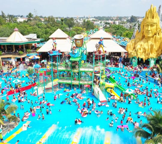 Suoi Tien Theme Park