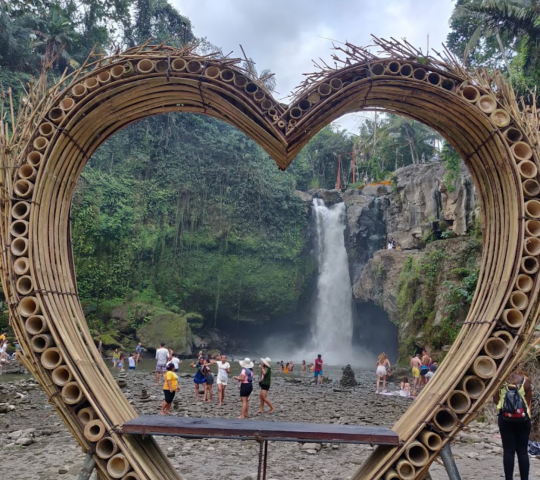 Tegenungan Waterfall