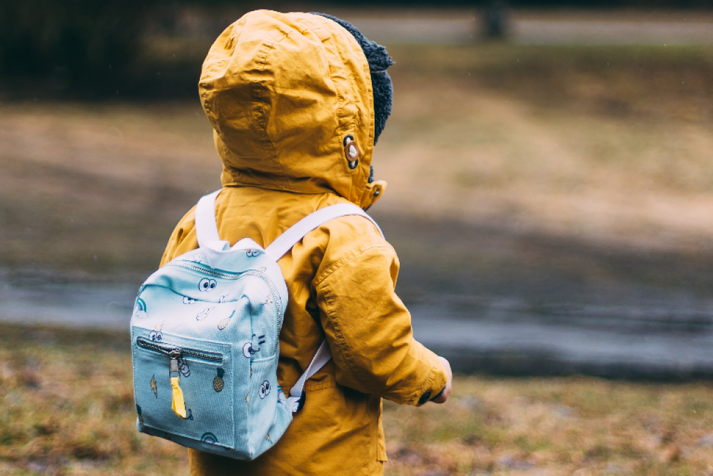 7 Things to Pack in your Toddler’s Backpack for the Airplane Journey